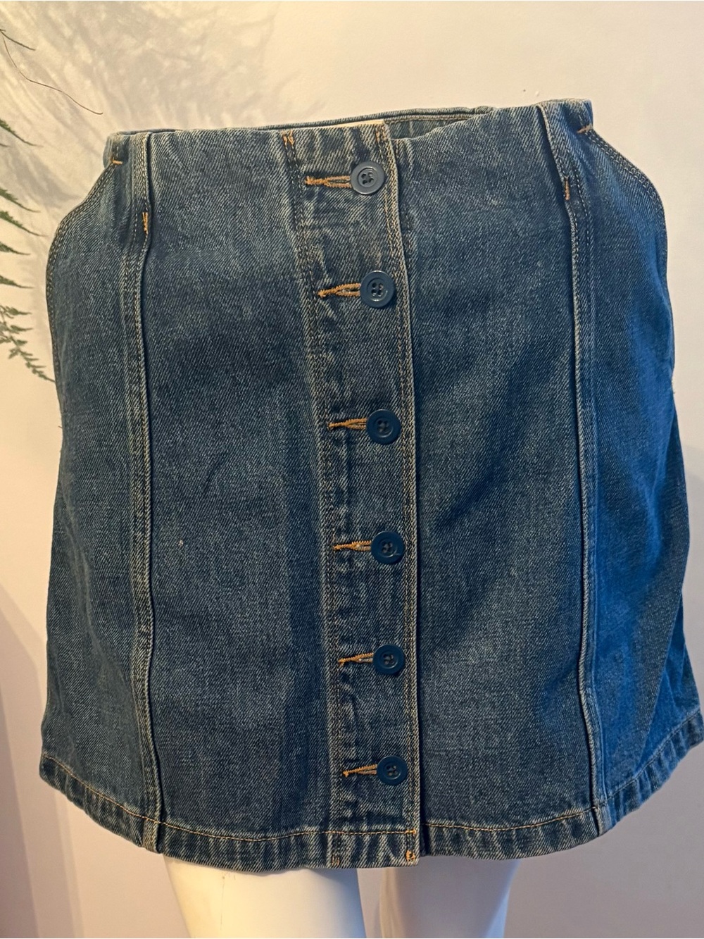 Wilfred Free by Aritzia Button-Front Denim A-Line Mini Skirt